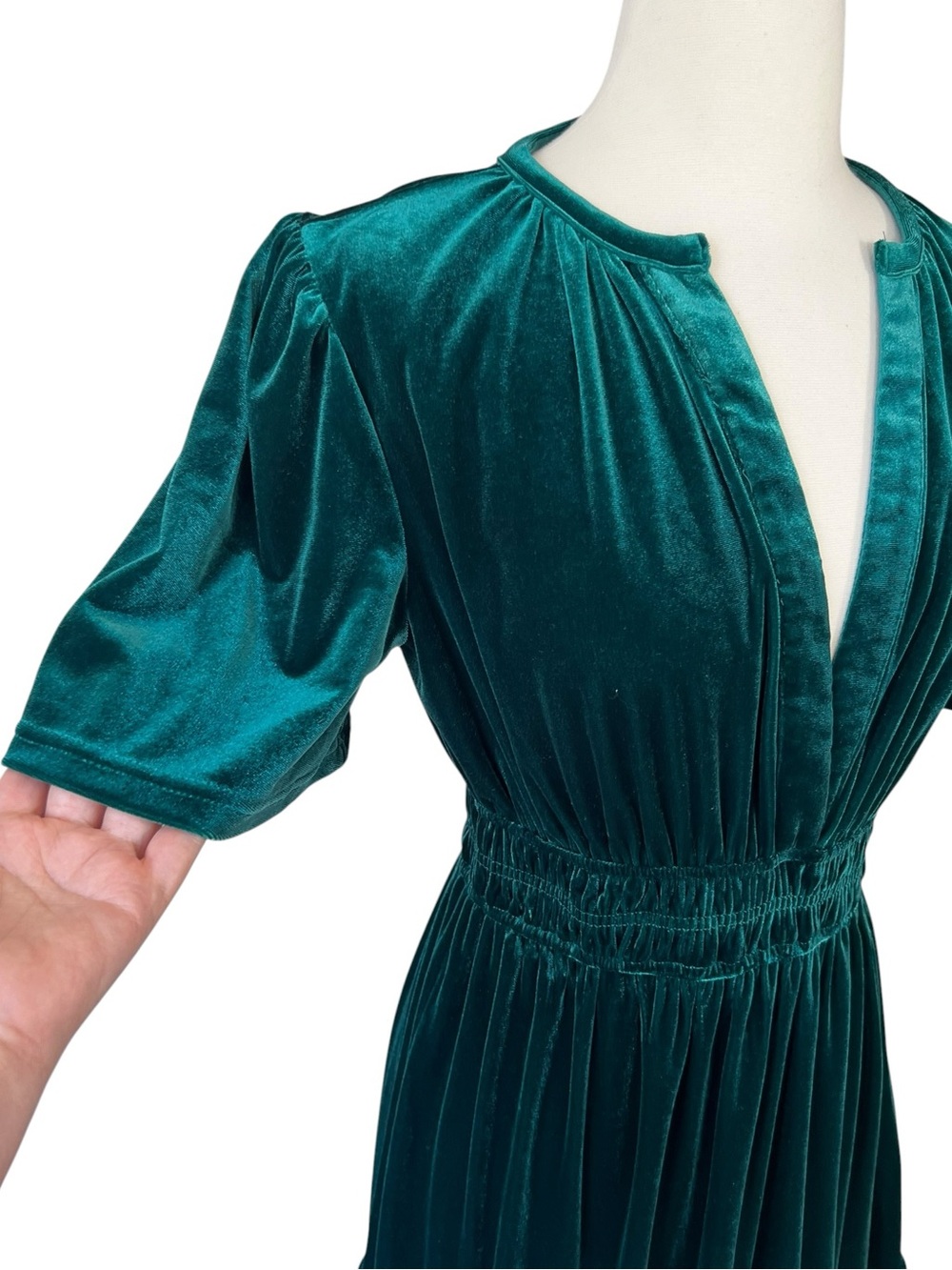 Baltic Born Artemis Velvet Maxi Dress in Emerald Green - Picture 5 of 10